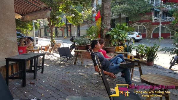 Sang quán cafe