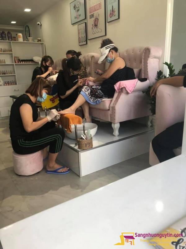 Sang tiệm tóc - nail