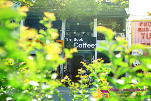 Sang nhượng quán cafe đối diện trường Đại học Thủ Dầu Một.