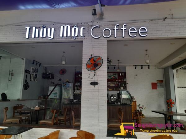Sang Nhượng Quán Cafe Ở Trung Tâm Quận Bình Thạnh.
