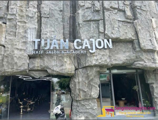 Sang tiệm tóc - nail